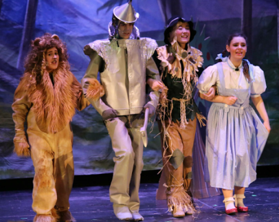 BFA drama students participate in the dress rehearsal for the Wizard of Oz musical.